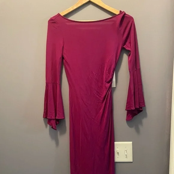 Diane von Furstenberg Women's Bell Sleeve Dress Size 2 Purple Knee Length - Picture 1 of 10